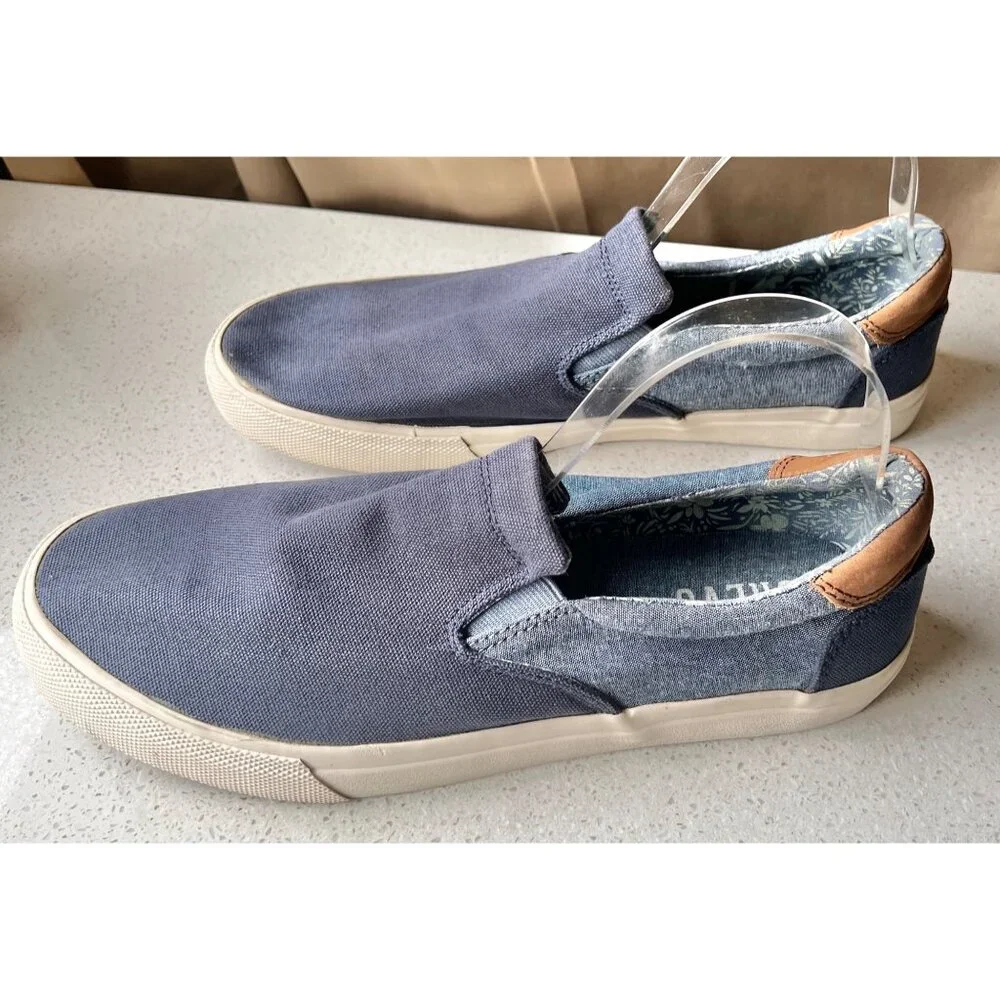 Crevo Mens Baldwin Slip On Sneakers Size 10.5 Denim Blue & Tan Canvas Shoes